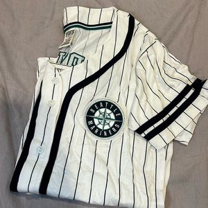 Mariners shirt from pink